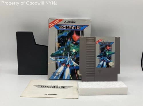 Gradius Nintendo NES Konami CIB Complete In Box with Manual 1986