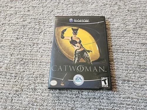 CIB Catwoman (Nintendo GameCube, 2004) Complete *TESTED* Ships FAST!