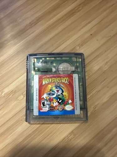 Looney Tunes: Marvin Strikes Back (Nintendo Game Boy Color, 2000)