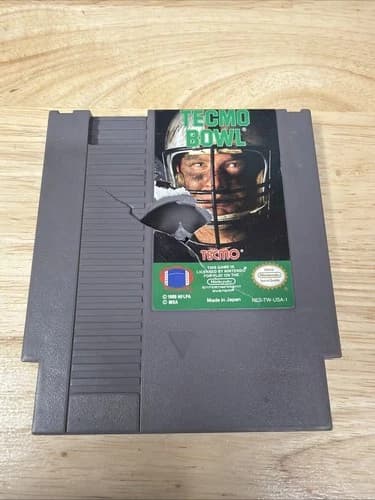 Tecmo Bowl Nintendo NES Sports Game Cracked Front
