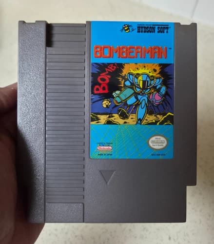 NES BOMBERMAN GAME VERY RARE AUTHENTIC & TESTED! NINTENDO HUDSON SOFT
