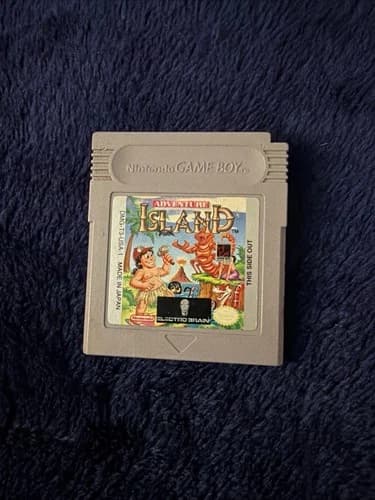 Nintendo Adventure Island Nintendo Game Boy NTSC-U/C Game Cartridge Authentic