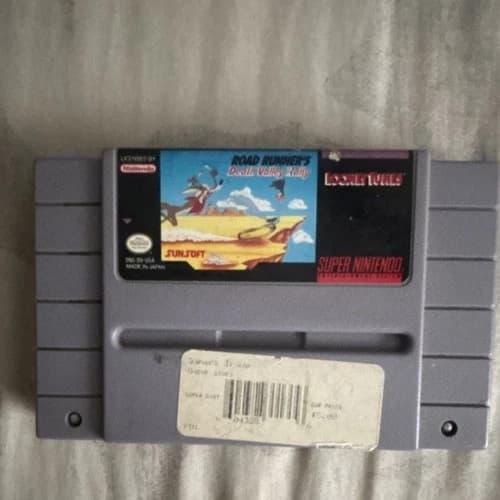 Sunsoft Road Runner's Death Valley Rally Super Nintendo SNES Game NTSC-U/C
