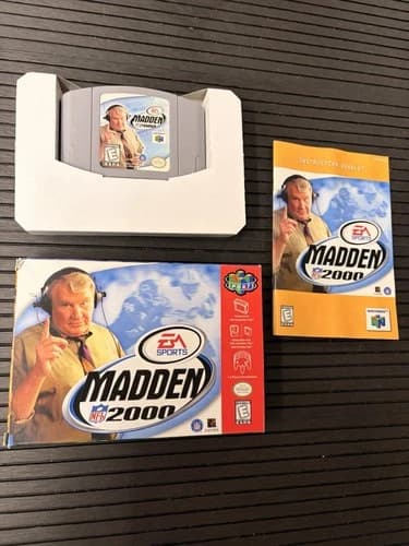 CIB MADDEN NFL 2000 FOOTBALL NINTENDO 64 N64 VIDEO GAME COMPLETE W/ PROTECTOR