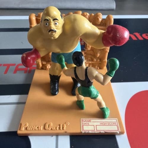Nintendo Trophy Mike Tyson Punch Out Bald Bull 1988 Complete