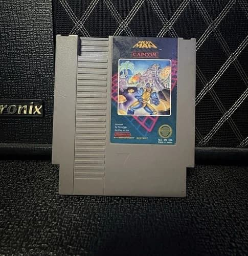 Mega Man (Nintendo Entertainment System) NES Cartridge CLEAN Label