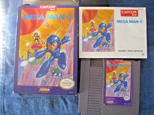 Mega Man 4 Nintendo NES System Complete In Box With Manual And Game Protector