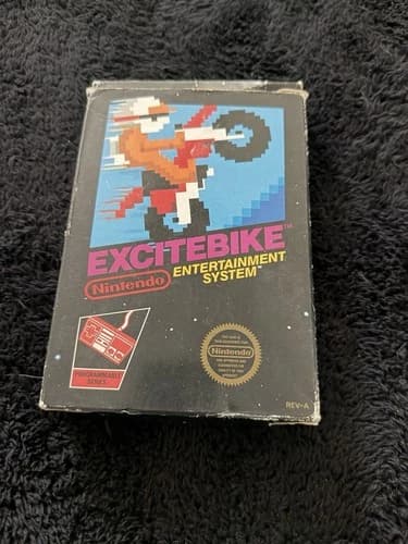 Excitebike (Nintendo Entertainment System, 1985) Complete In Box