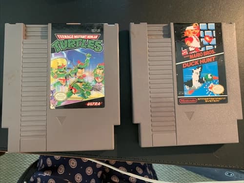 2 Nintendo NES games Super Mario Bros./Duck Hunt /Teenage Mutant Ninja Turtles