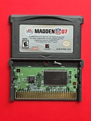 Madden NFL 07 Game Boy Advance Nintendo GBA Football Authentic Seahawks