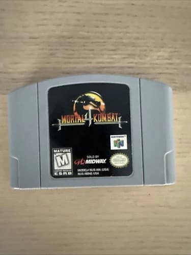 Mortal Kombat 4 N64 - Cartridge With Clamshell