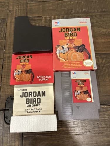 * Jordan vs Bird: One On One (Nintendo NES, 1988) Complete CIB