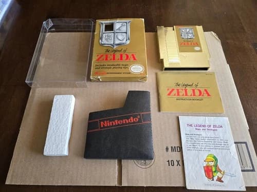 The Legend of Zelda (Nintendo NES, 1987) Gold Complete with Map! Tested!