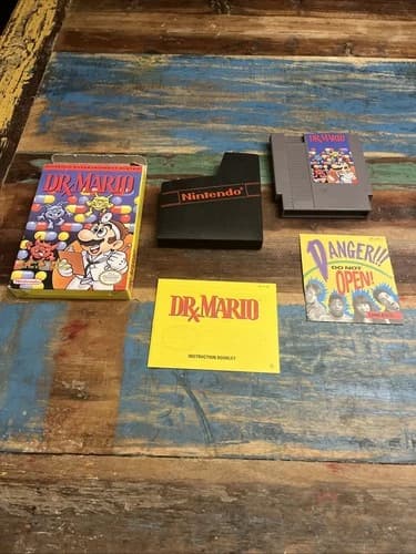 Dr. Mario (Nintendo NES, 1990) CIB Complete in Box Nice!