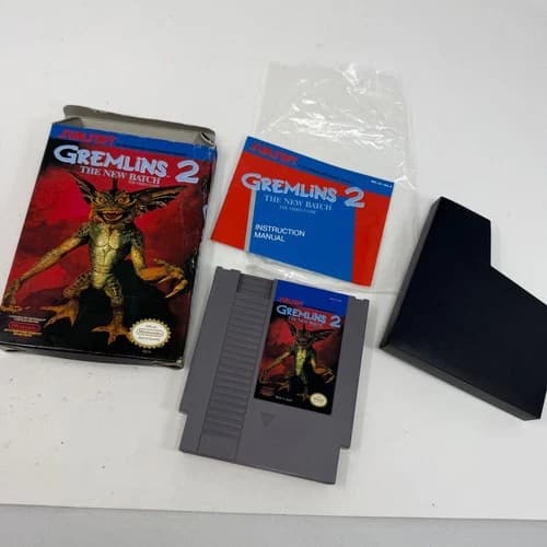 Gremlins 2 The New Batch Nintendo NES CIB Sunsoft Complete with Box and Manual