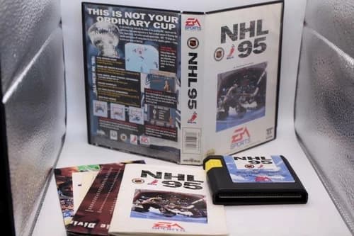 GOOD NHL 95 (Sega Genesis, 1994) CIB Complete Box Manual Tested Authentic