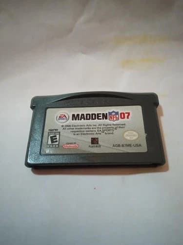 Gameboy advance Madden 2007 (Game Only)...