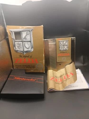 The Legend of Zelda Nintendo NES Gold Cartridge with Box and Manual Tested