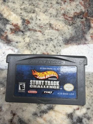 Hot Wheels: Stunt Track Challenge (Nintendo Game Boy Advance, 2004)