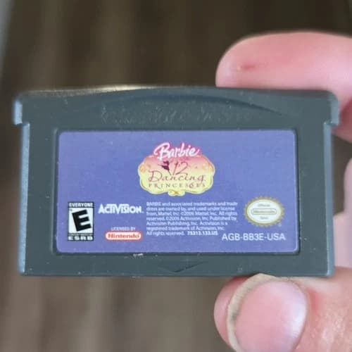 Activision Barbie in the 12 Dancing Princesses Nintendo Game Boy Advance 2006