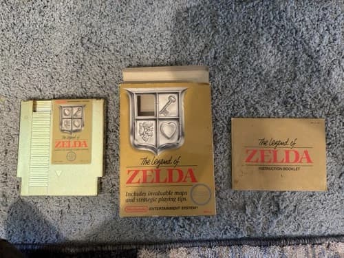 Legend Of Zelda NES. Box, Manual, And Game.