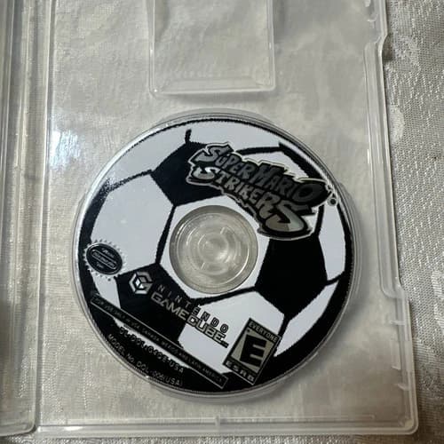 Super Mario Strikers (Nintendo GameCube, 2005) Disc Only Tested