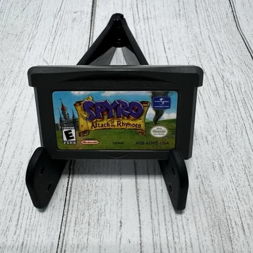 Spyro Attack of the Rhynocs Nintendo Game Boy Advance GBA