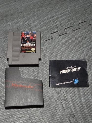 **MIKE TYSON'S PUNCH OUT COMPLETE W MANUAL NINTENDO NES GAME CARTRIDGE**
