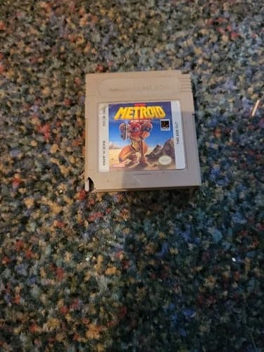 Nintendo Metroid II: Return of Samus Gameboy NTSC-U/C Pin Fine Chipped Cart Edge