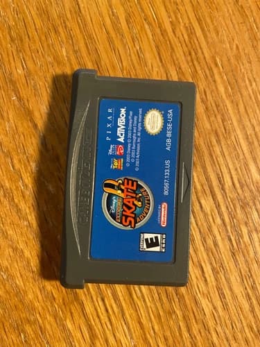 Disneys Extreme Skate Adventure GBA Nintendo Gameboy Advance Authentic