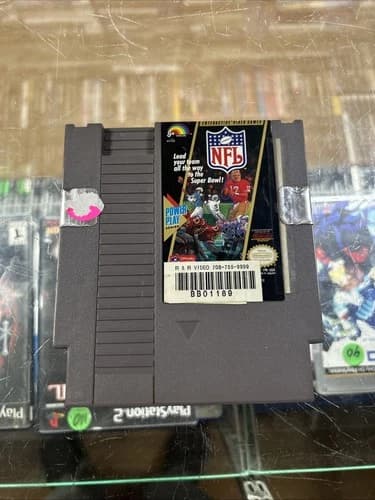 NFL Football - NES Nintendo Game