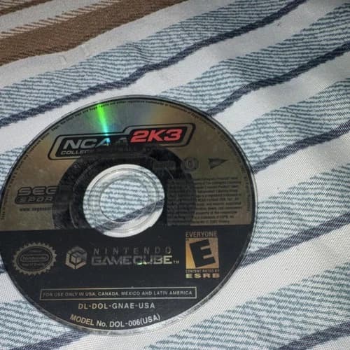 SEGA Sports NCAA College Football 2K3 GameCube NTSC-U/C E-Everyone 2002