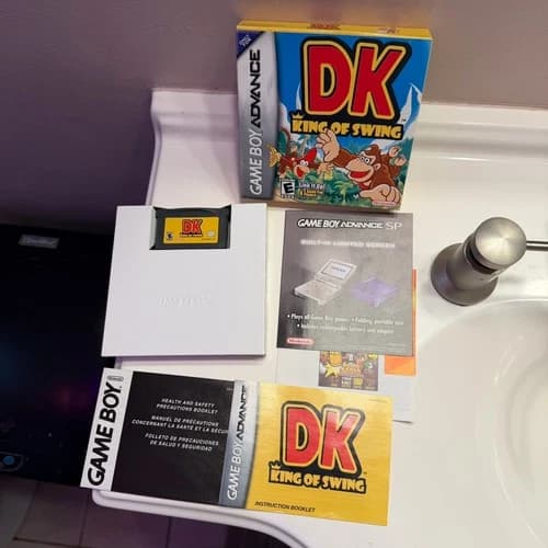DK: King of Swing (Nintendo Game Boy Advance, 2005) CIB 100% Complete