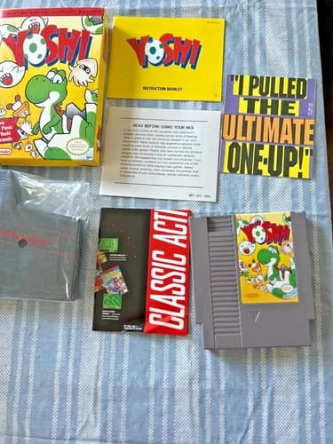 Yoshi NES Nintendo Entertainment System, 1992 CIB Complete With Box Video Game