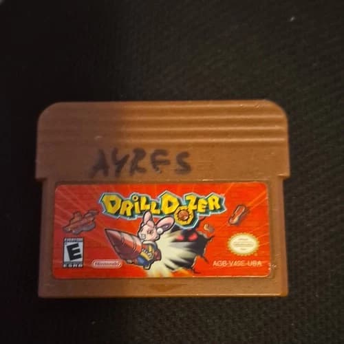 Drill Dozer Nintendo Game Boy Advance Cartridge NTSC-U/C E-Everyone