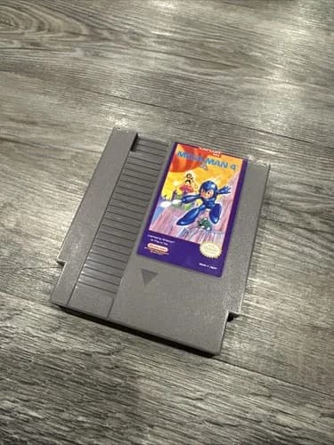 Mega Man 4 (Nintendo NES, 1991) Authentic Cartridge Tested Working