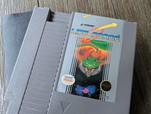 Konami Life Force (Nintendo Entertainment System, Shooter, NTSC-U/C)