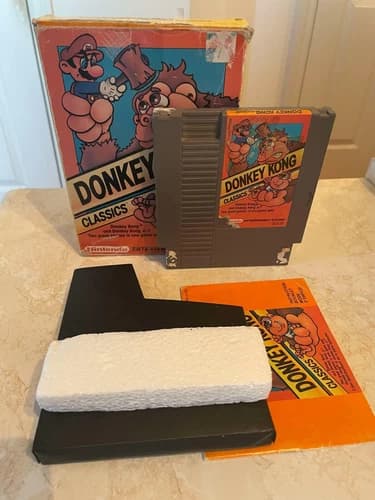 Donkey Kong (Nintendo NES, 1986) CIB Complete TESTED