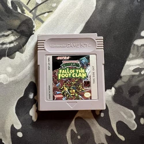 Teenage Mutant Ninja Turtles: Fall of the Foot Clan (Nintendo Game Boy, 1990)