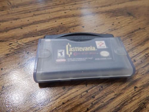 Castlevania: Circle of the Moon (Nintendo Game Boy Advance, 2001)