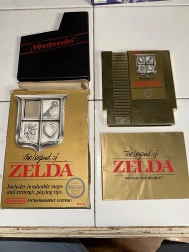 Nintendo NES The Legend of Zelda Box Manual Rare Early Circle Seal Version
