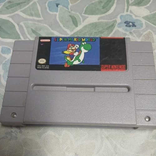 Super Mario World Super Nintendo SNES 1991 Authentic Cartridge, Tested