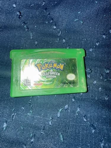 Pokémon: LeafGreen Version (Nintendo Game Boy Advance, 2004)