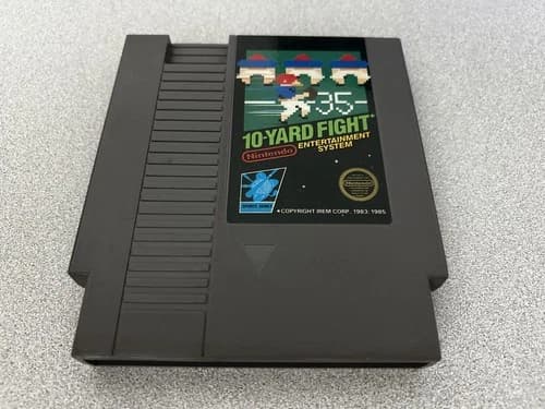 10 Yard Fight - Nintendo Entertainment System