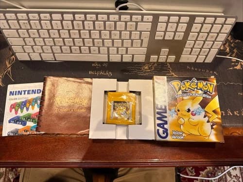Pokemon Yellow Version GameBoy Complete In Box CIB Pikachu Edition