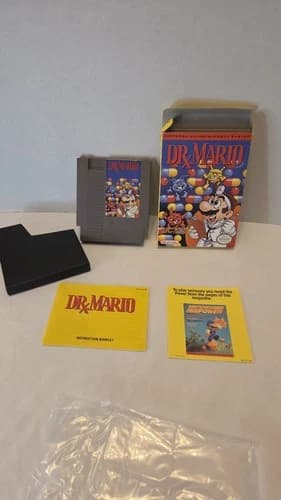 Dr. Mario (Nintendo NES, 1990) CIB WITH PROTECTOR. GREAT SHAPE