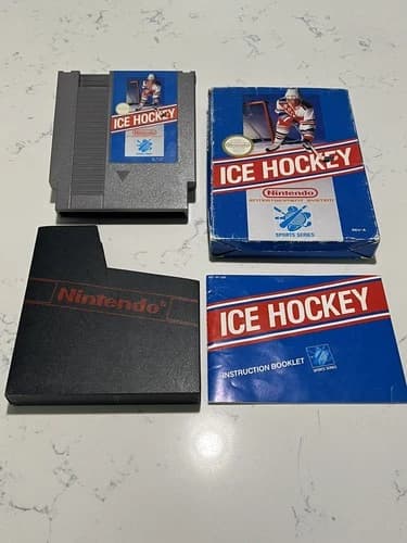 NES NINTENDO ICE HOCKEY GAME CIB COMPLETE IN BOX *** TESTED***