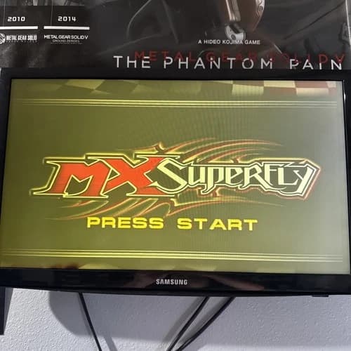 MX Superfly Featuring Ricky Carmichael (Nintendo GameCube, 2002)