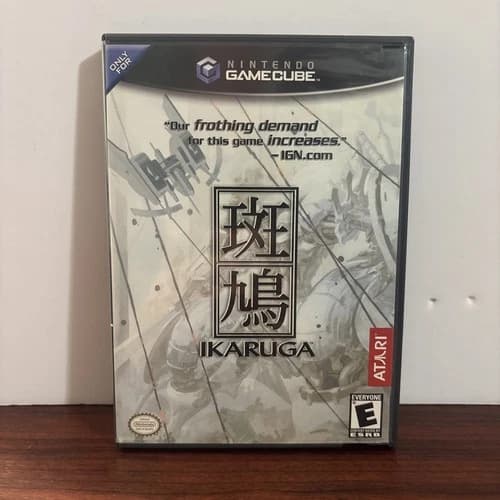 Ikaruga w/instructions - (Nintendo GameCube, 2003)