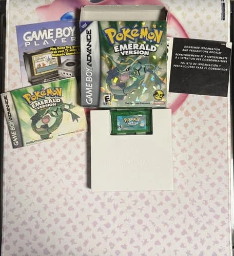 Pokemon Emerald Version Nintendo Game Boy Advance GBA CIB Complete Box Authentic
